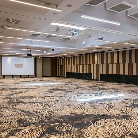 Radisson Blu Ξενοδοχείο 4*