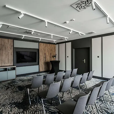 Ξενοδοχείο Radisson Blu 4*