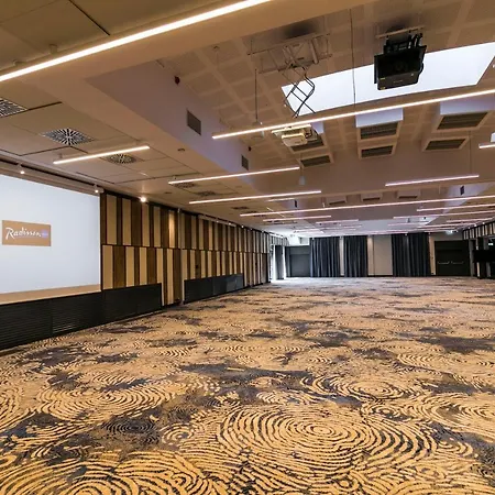 Radisson Blu Hotel 4*
